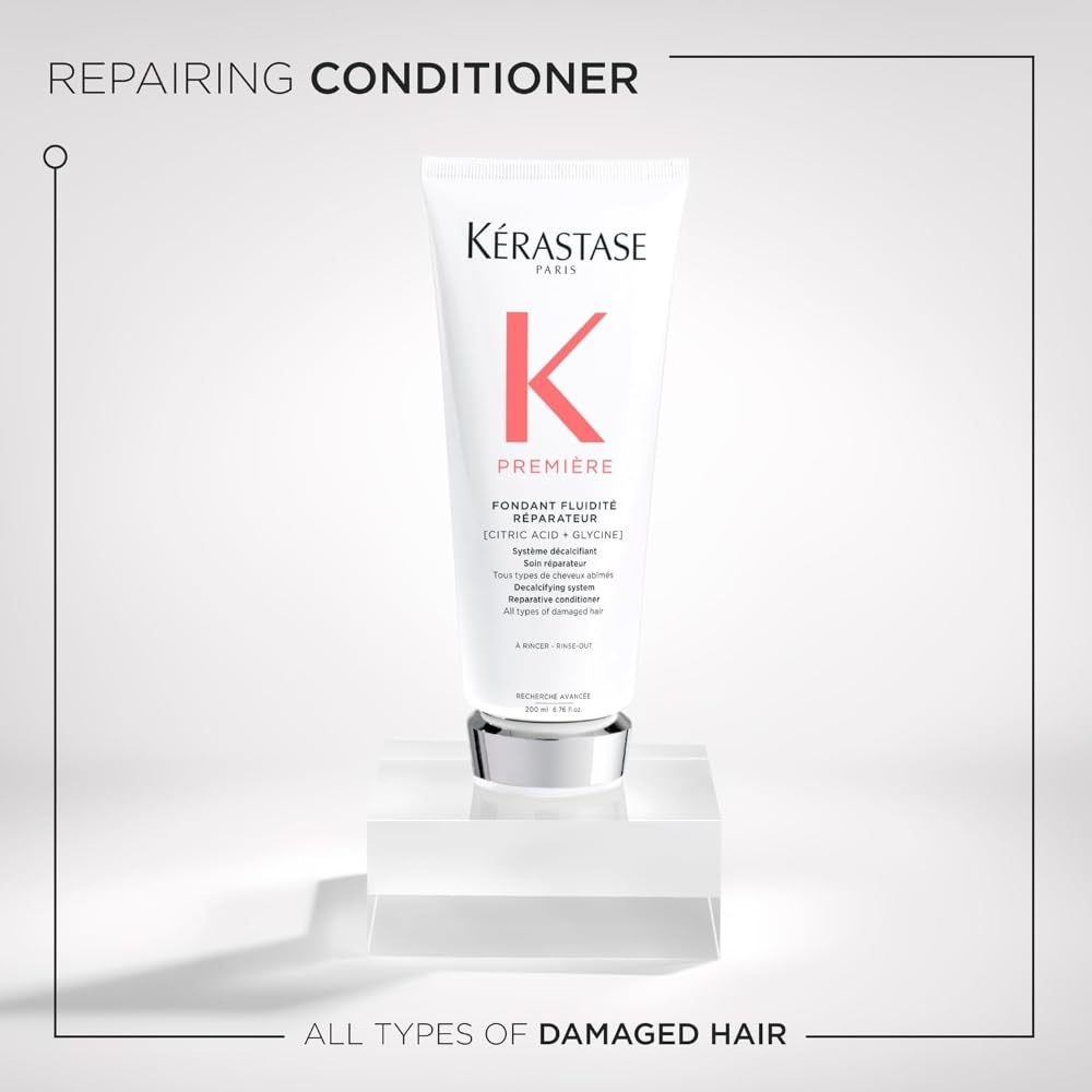 KÉRASTASE close-up of creamy conditioner texture improving slip
