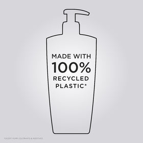 KÉRASTASE dispensed shampoo on towel showing hydration benefit