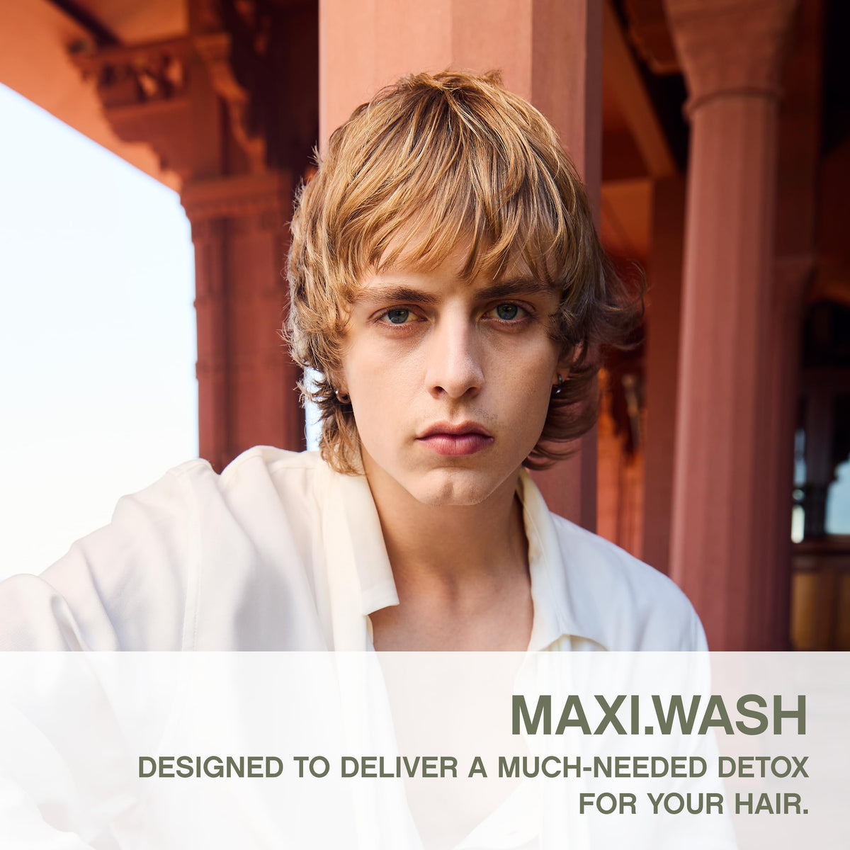 KEVIN.MURPHY Maxi.Wash pump and label highlighting product details