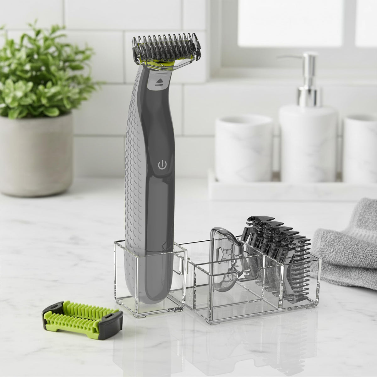 KIONCARE protective cap attached to standard OneBlade protecting the blade