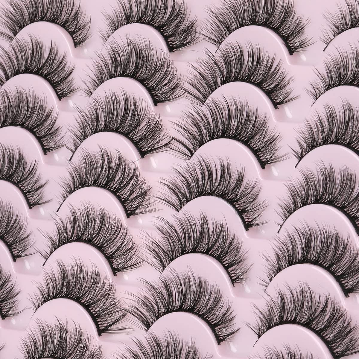 Kiromiro arranged 14 pairs to display variety and rotation convenience