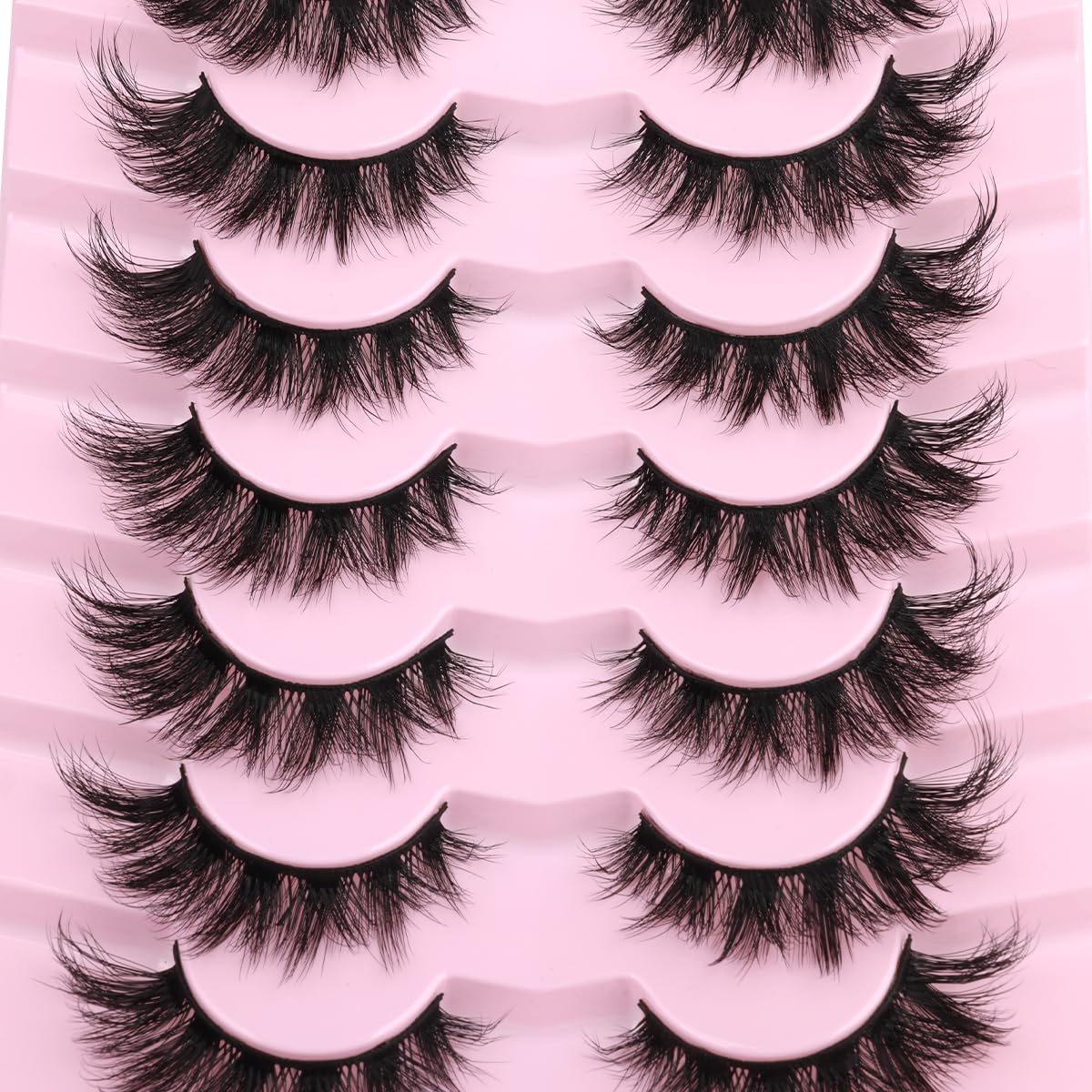 Kiromiro trimmed lash strip illustrating custom fit ease