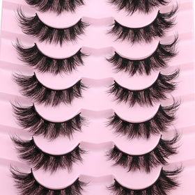 Kiromiro trimmed lash strip illustrating custom fit ease