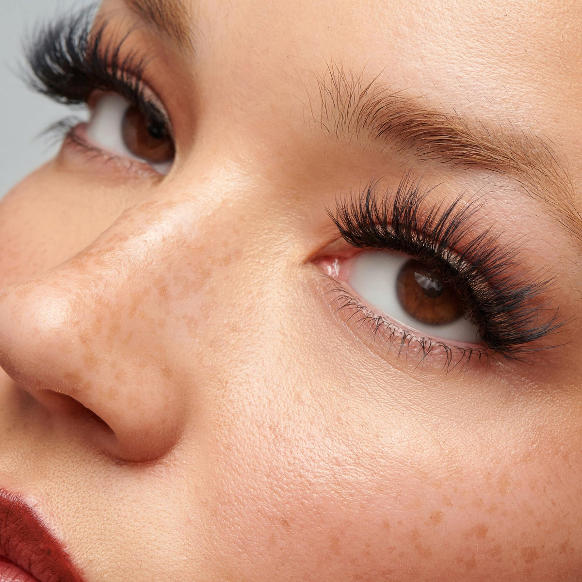 KISS Avant-Garde band closeup showing hand-woven flexibility benefit