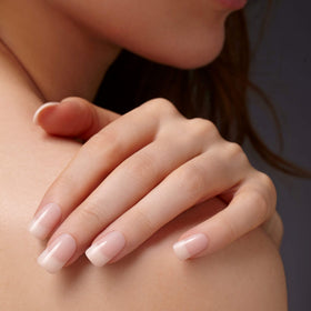 KISS spread of 28 nails in 14 sizes, illustrates custom-fit convenience benefit