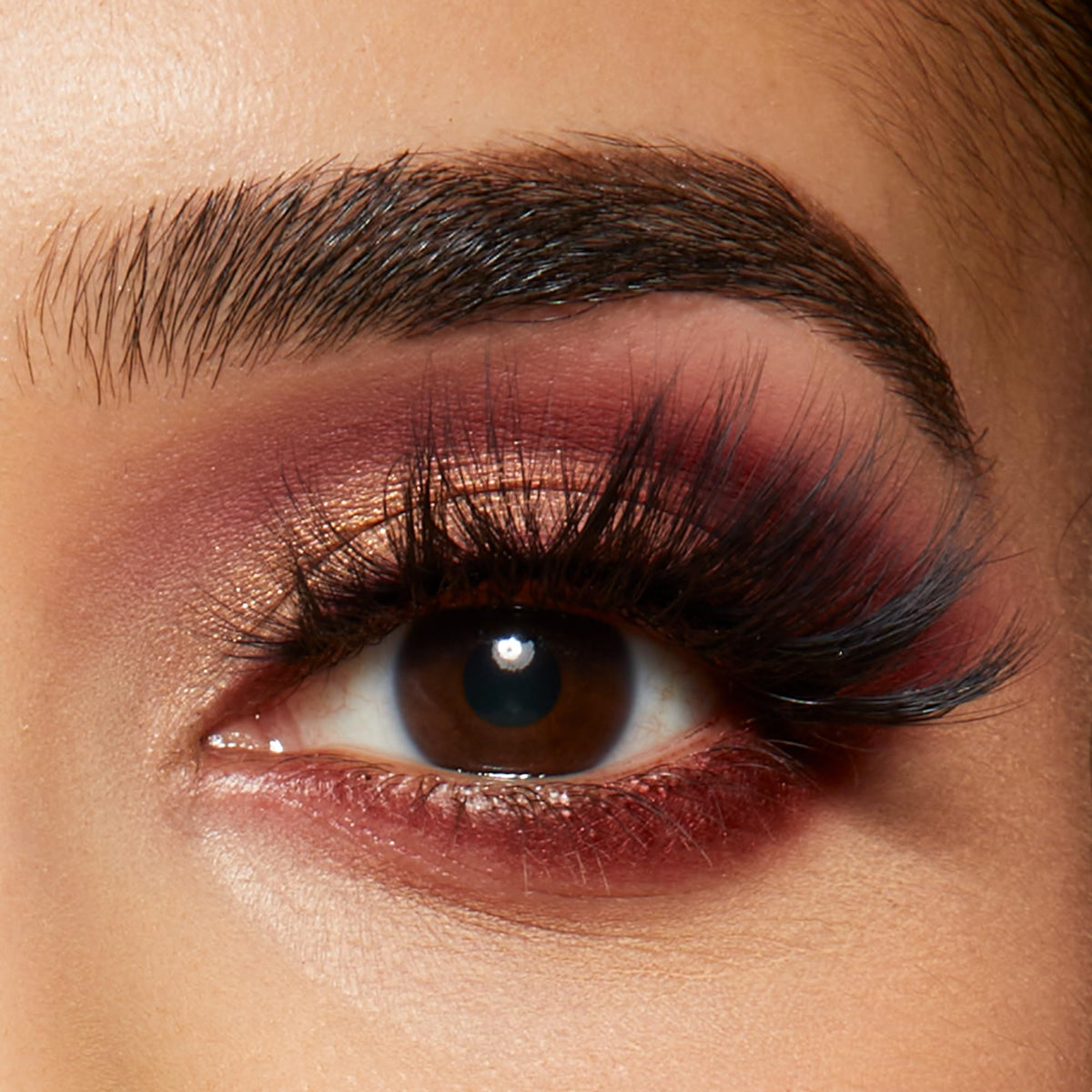 KISS faux mink close-up fibers showcasing softness and natural shine