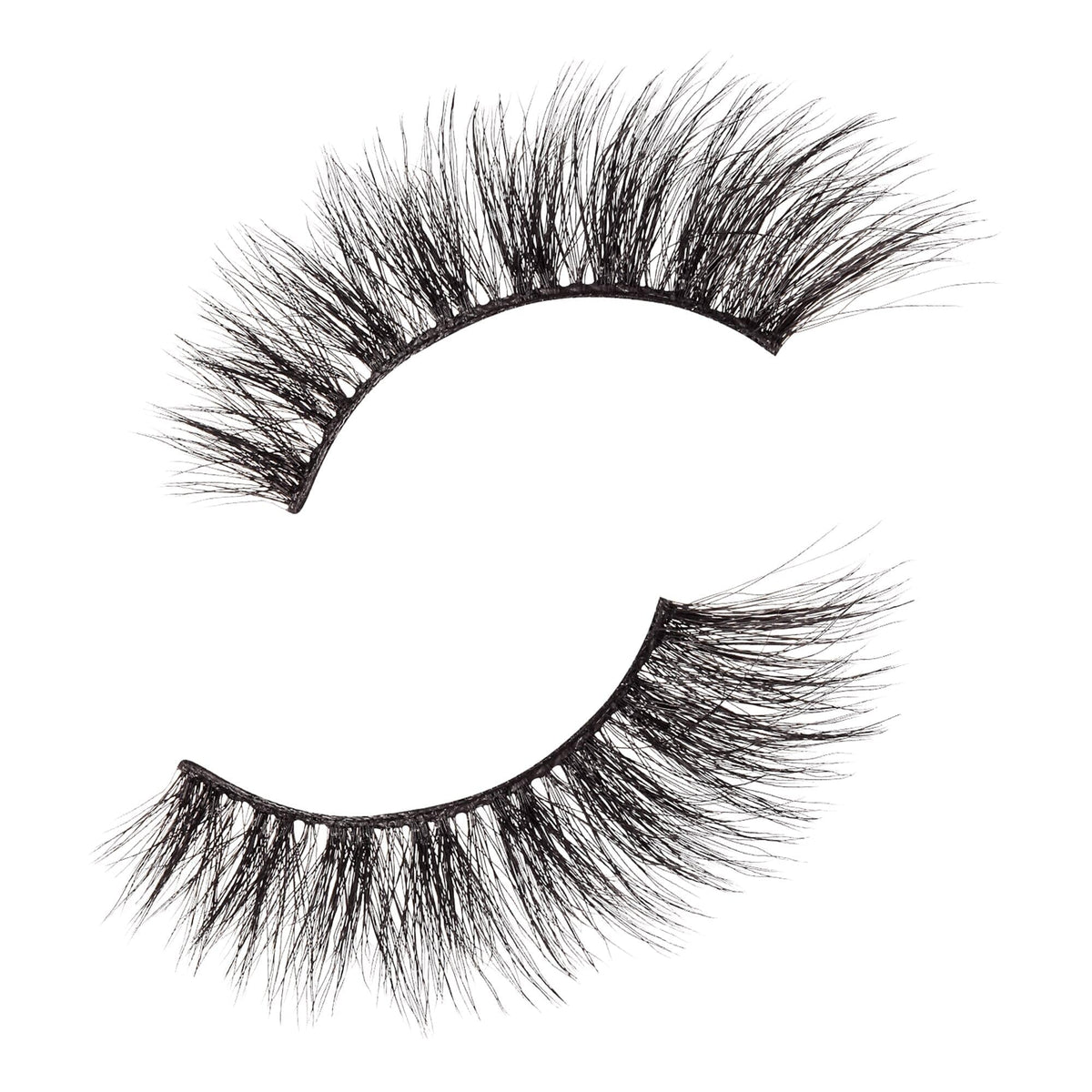 KISS lashes styled in glamour setting showing dramatic, camera-ready finish