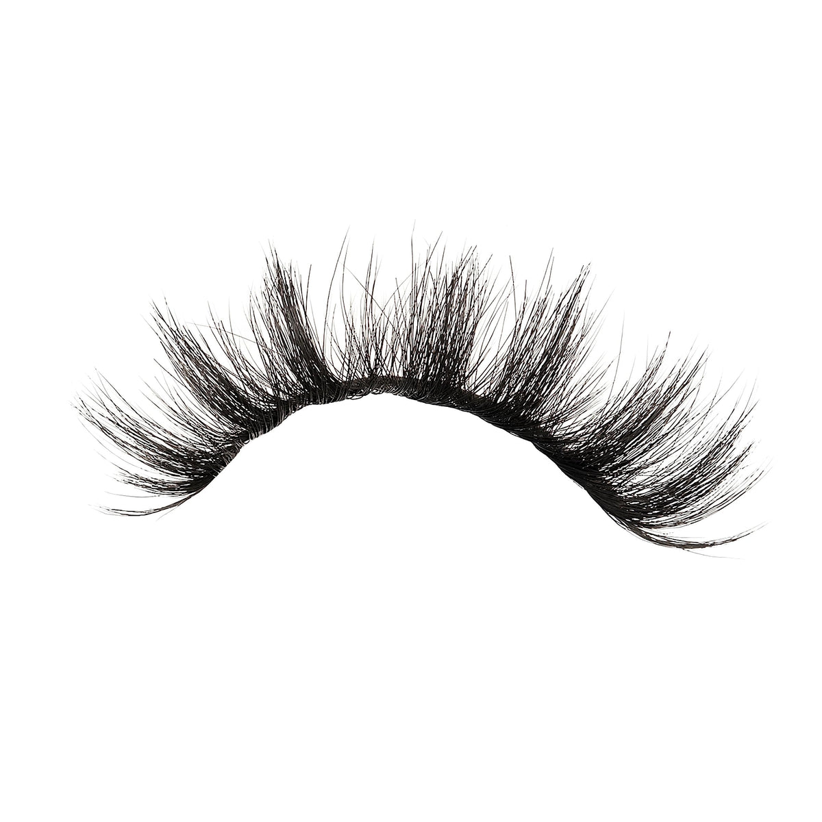 KISS lashes worn on eye demonstrating dramatic volume and blend