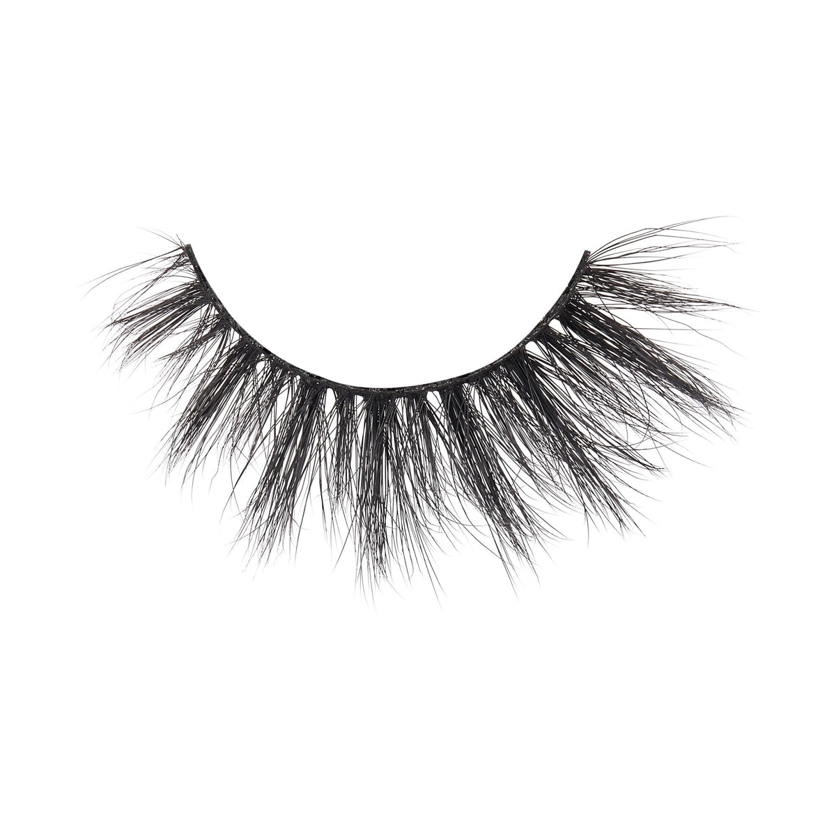 KISS lashes in lifestyle evening look adding glamorous definition