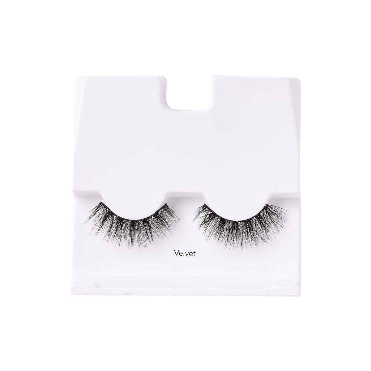 KISS LuXtensions Velvet lash held in hand to show size and reusable quality