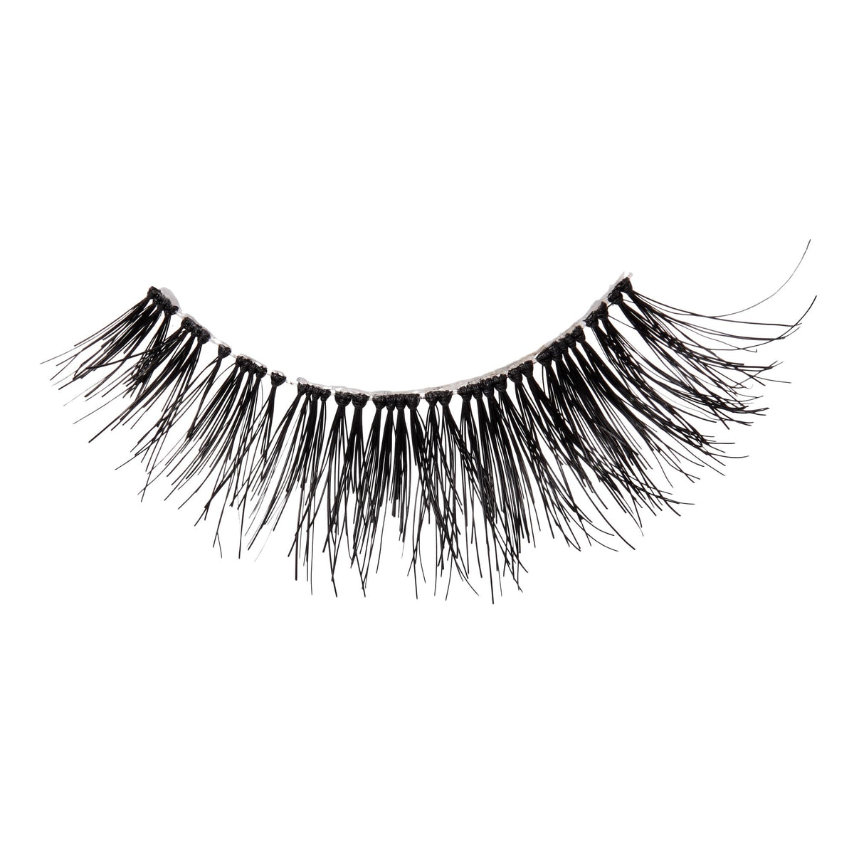 KISS Pompadour applied on model eyes for bold natural definition