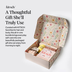 Kitsch detangling brush close-up demonstrating gentle knot removal