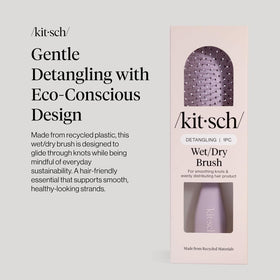 Kitsch close-up of flexible bristles highlighting smooth knot removal benefit