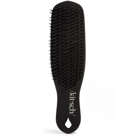 Kitsch close-up of thin flexible bristles lifting residue and protecting scalp