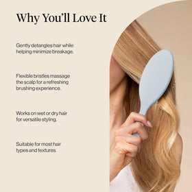 Kitsch brush detangling wet hair, smooths knots and minimizes tugging