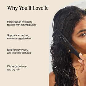 Kitsch comb spreading conditioner through curls to improve manageability and shine