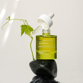 KORRES label close-up showing ingredient highlights for transparent benefit
