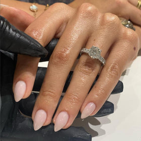 KQueenest close-up of nail surface texture for durable salon finish
