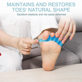 KTSAY toe separator fitted between toes demonstrating alignment benefit