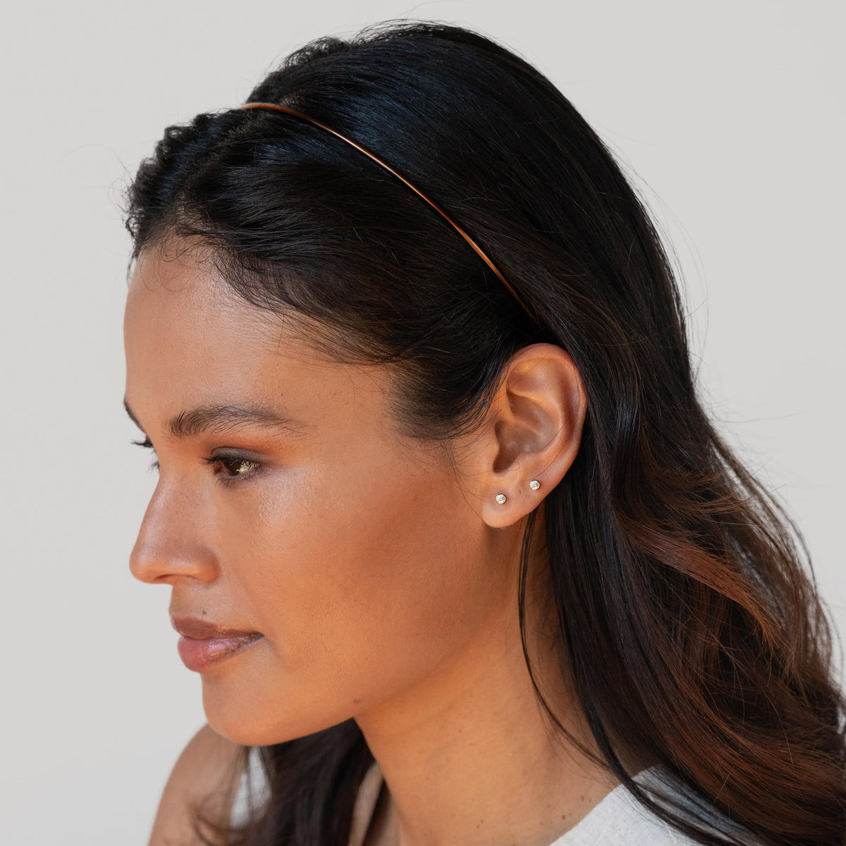 L. Erickson glossy edge detail, smooth finish prevents hair irritation