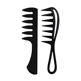 L3 comb in use creating a precise part to improve accuracy during styling