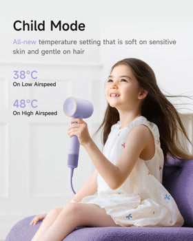 Person using Laifen SE 2 on long hair to demonstrate fast drying performance