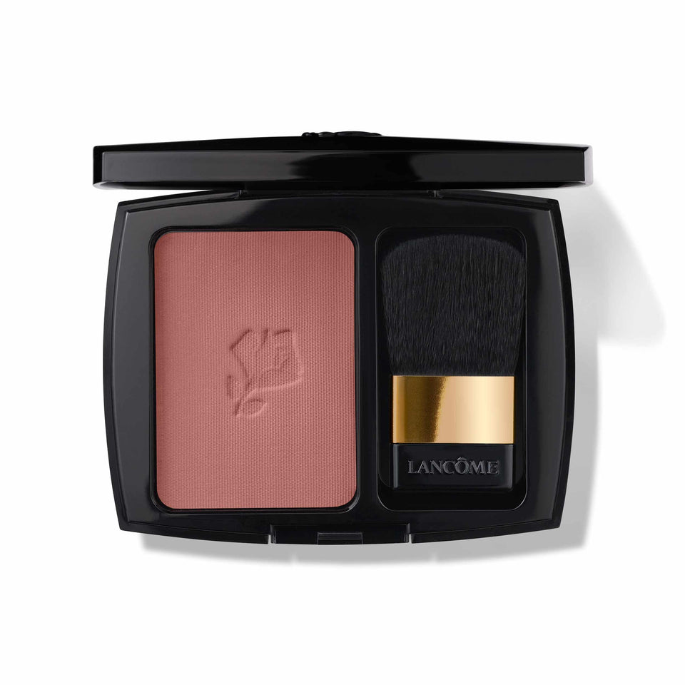 Lancôme compact front view showing shade and included brush, easy selection benefit