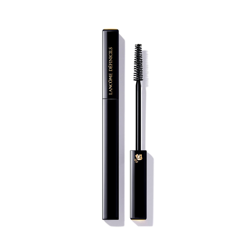 Lancôme Définicils front view of closed black mascara tube showing elegant packaging and portability