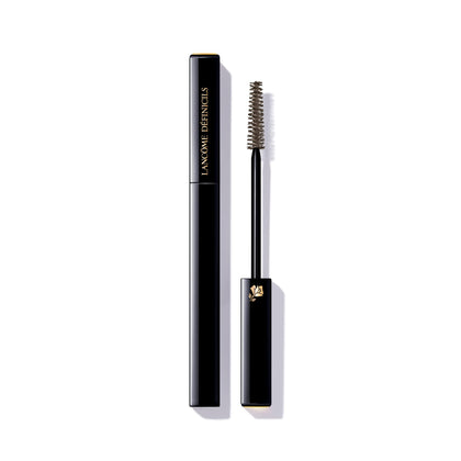 Lancôme Définicils front packaging showing product and shade for clear identification and benefit