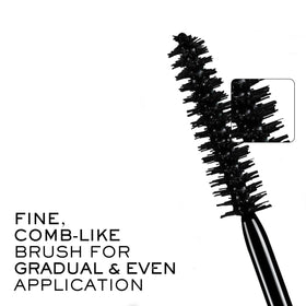 Lancôme Définicils texture swipe on white card showing smooth formula and even application benefit