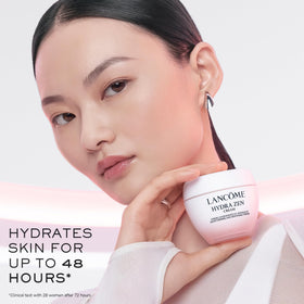 Lancôme label close-up highlighting product name and ingredients