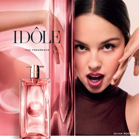 Lancôme idôle lifestyle application of perfume for confidence and polish