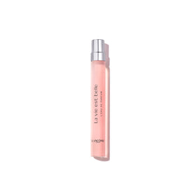Lancôme bottle front view showing elegant design and instant recognition benefit