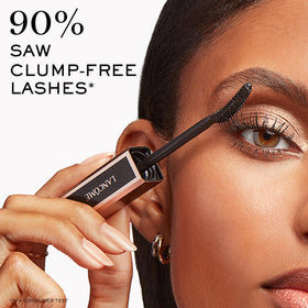 Lancôme label close-up showing white tea extract ingredient and conditioning benefit