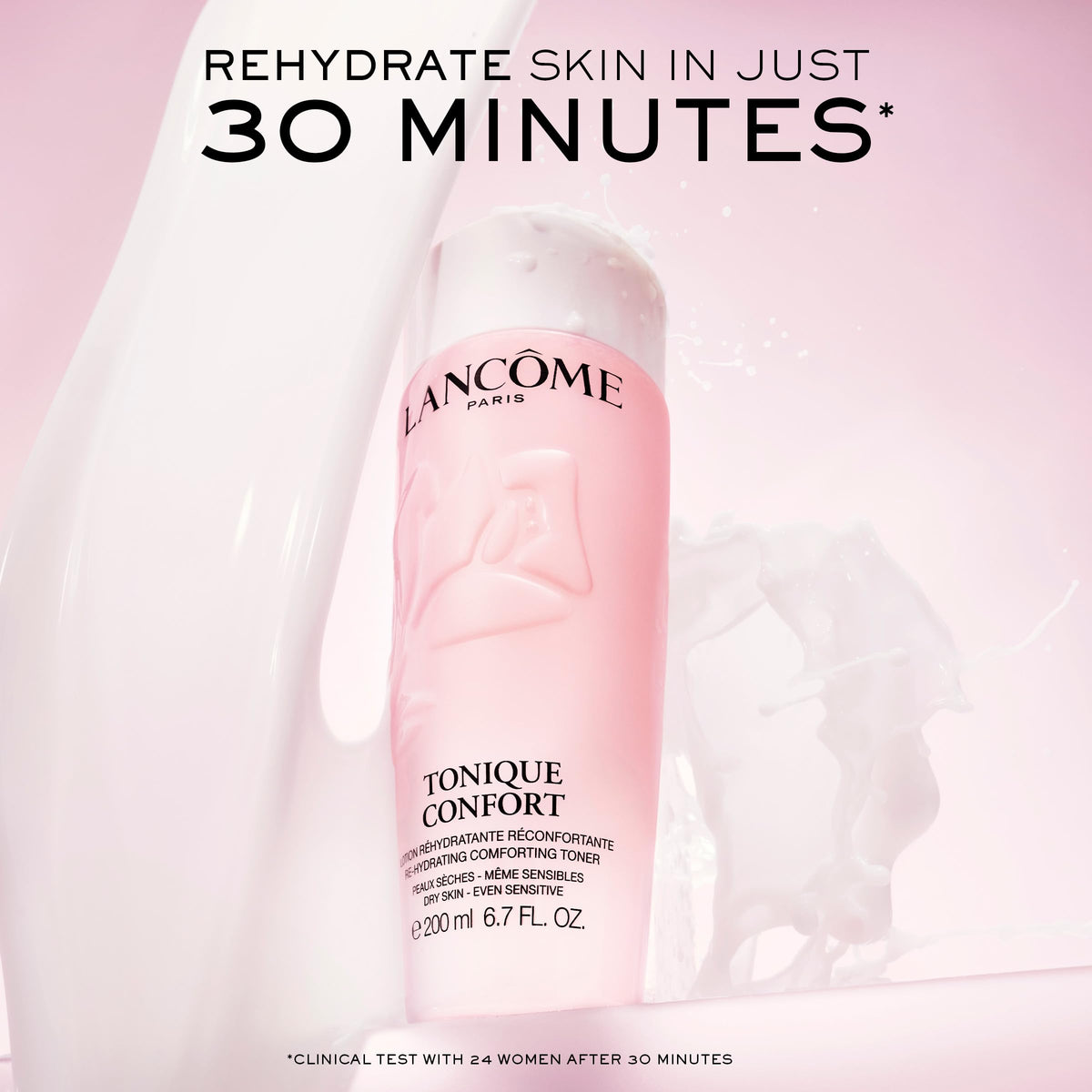 Lancôme pouring product from bottle highlighting lightweight pour and comfort