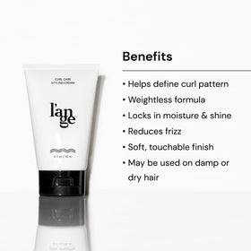 L'ANGE HAIR cream in hand being applied to curls for easy styling