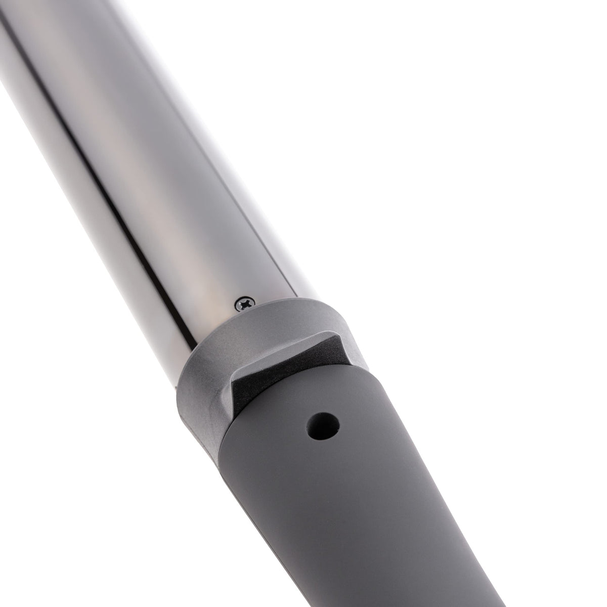 L'ANGE HAIR 360-degree swivel cord detail, tangle-free movement for easy styling