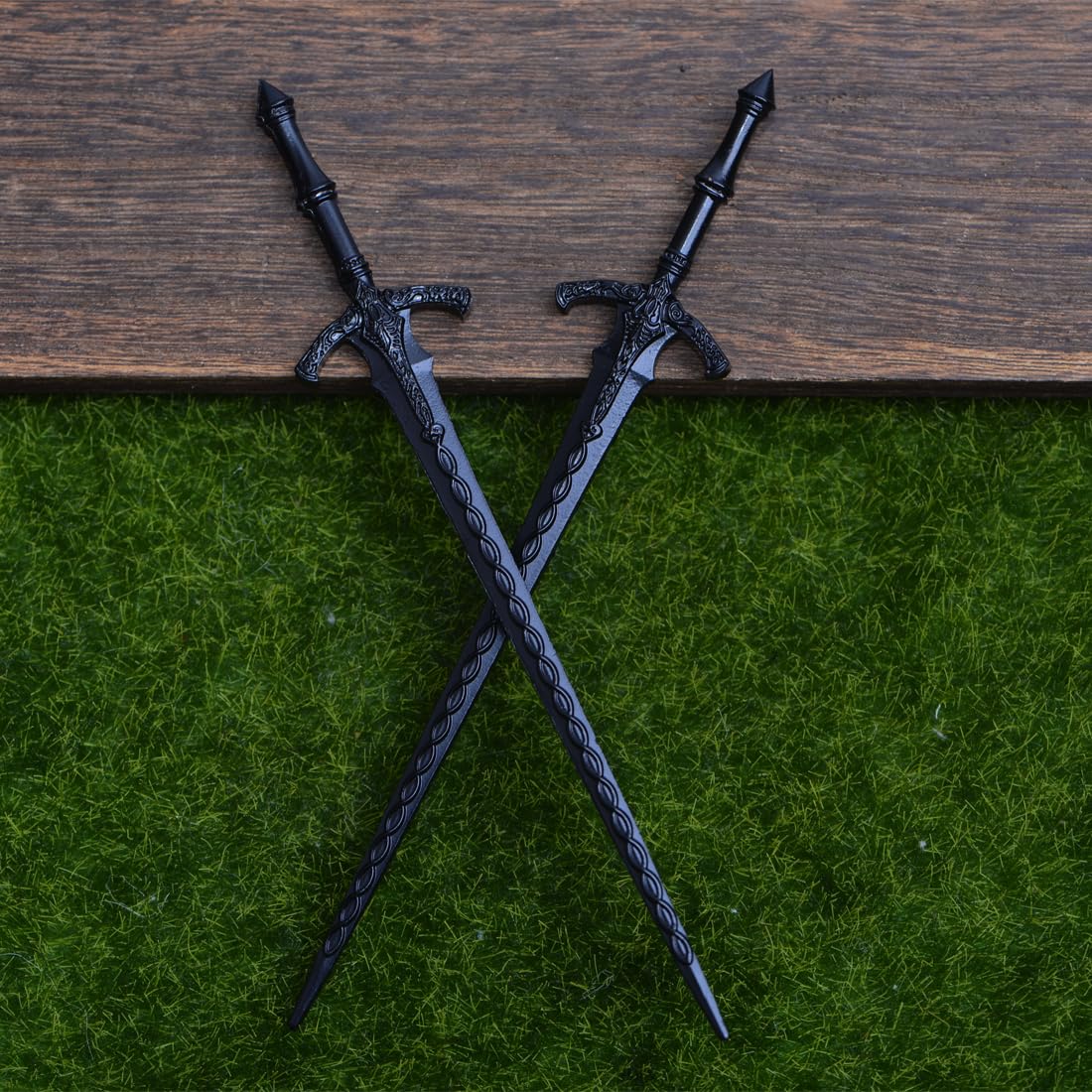 LANGHONG hair stick securing a bun for lasting hold and dramatic look