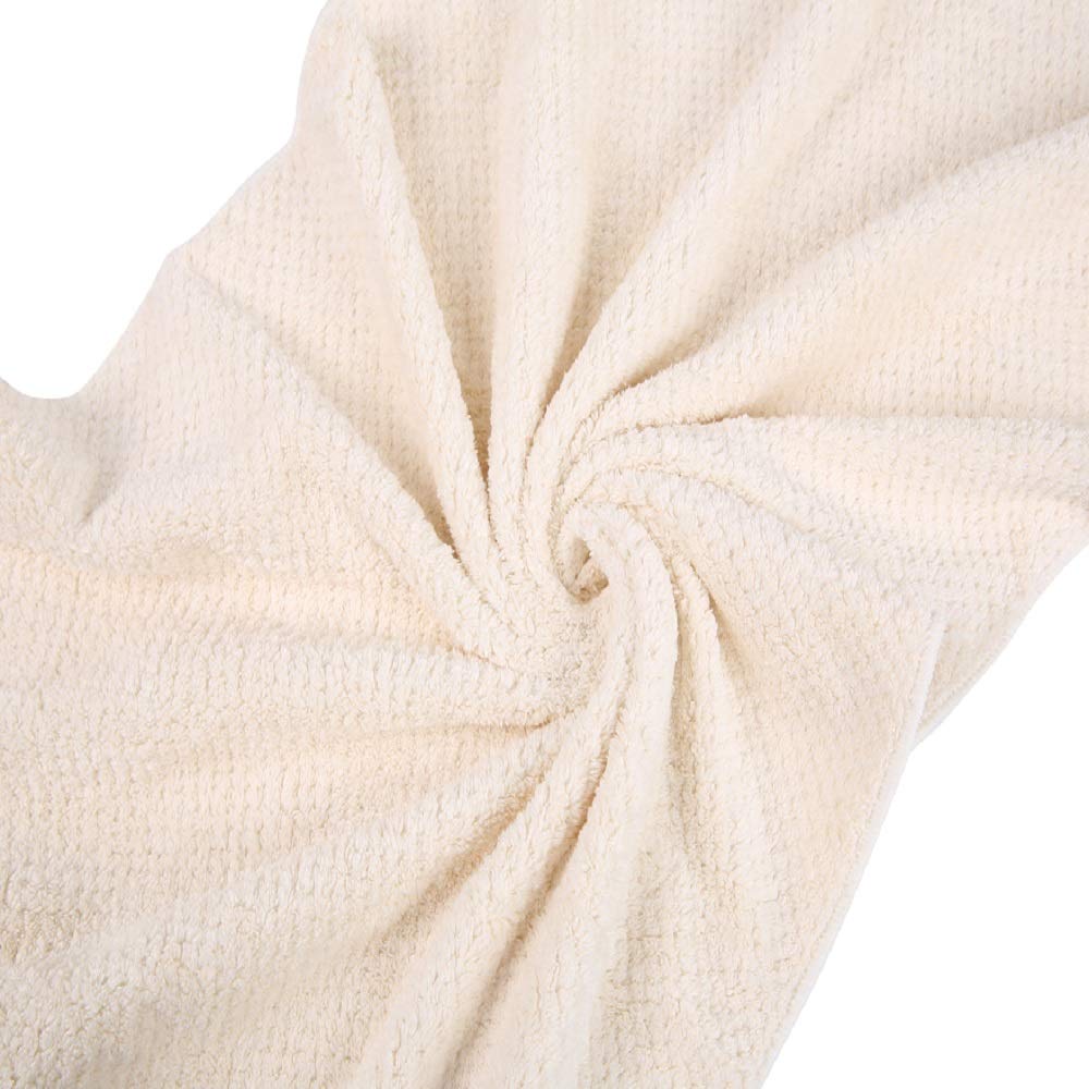 Laojbaba towel wrapped on model with long hair demonstrating secure hold