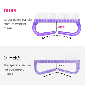 Larbois close-up of flexible bristles for gentle effective cleaning