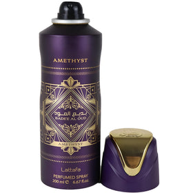 Lattafa Bade'e Al Oud Amethyst nozzle close-up showing spray texture and precise application benefit