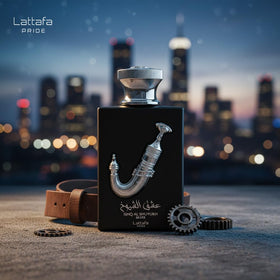 Lattafa Ishq Al Shuyukh Silver spray in action demonstrating fine mist