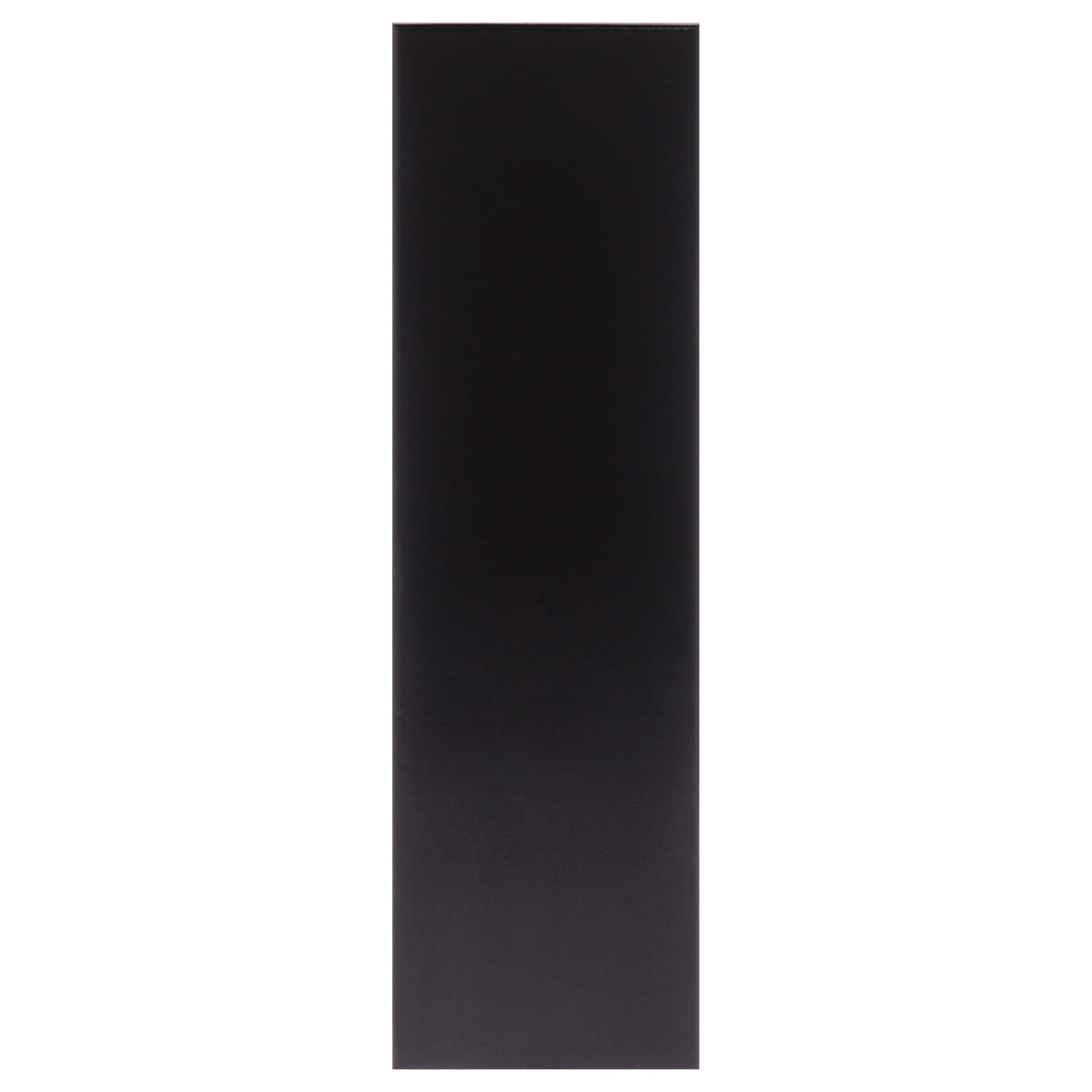 Visual mood of vanilla and sandalwood notes representing Lattafa warm creamy base comfort