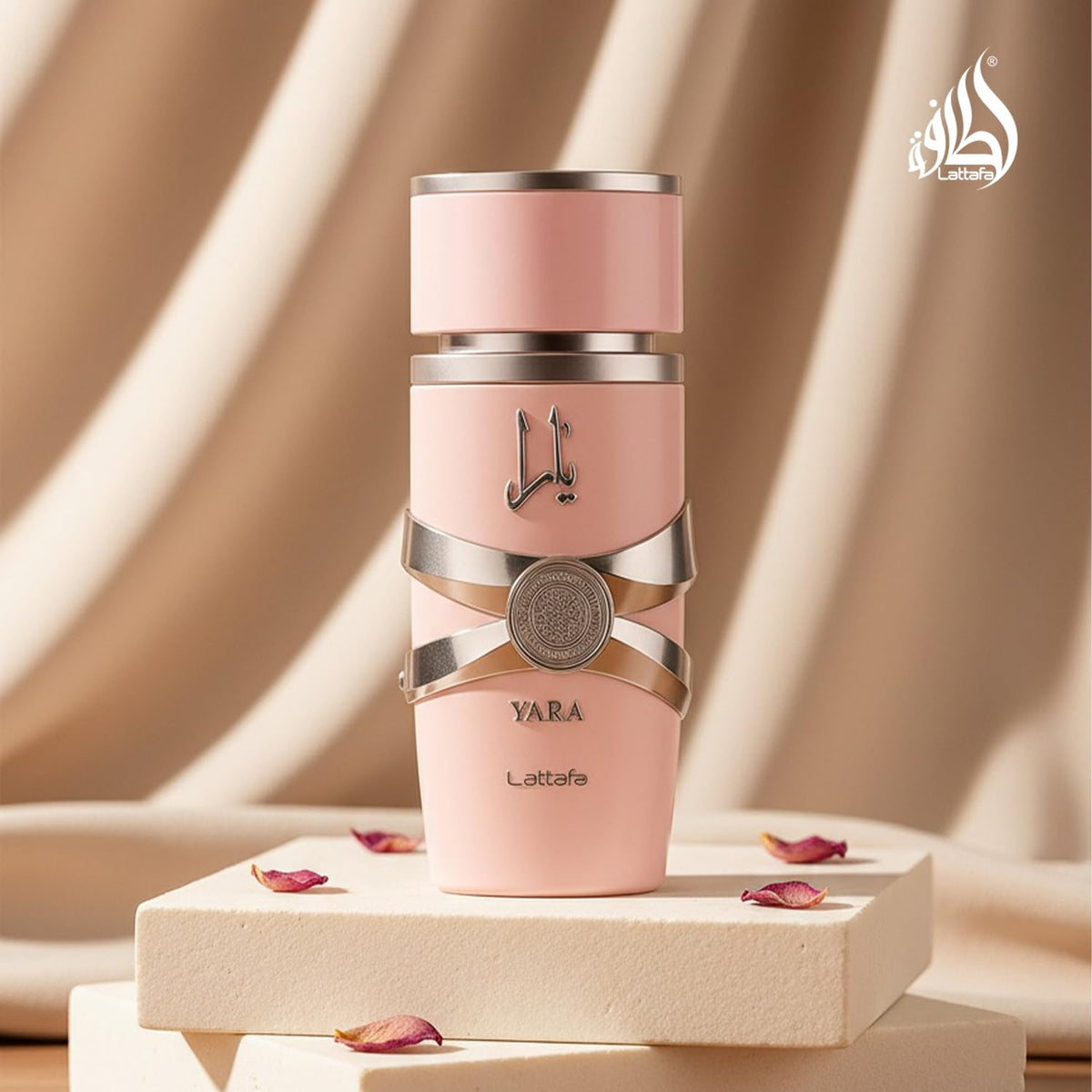 Lattafa Yara poured fragrance texture illustrating creamy gourmand richness