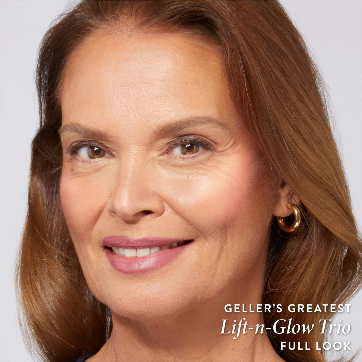 LAURA GELLER close-up bronzer pan showing warm tones for subtle contouring