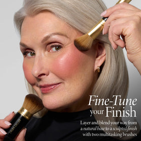 LAURA GELLER NEW YORK angled end close-up for precise blush and contour application
