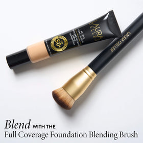 LAURA GELLER NEW YORK lifestyle image of woman wearing foundation for radiance
