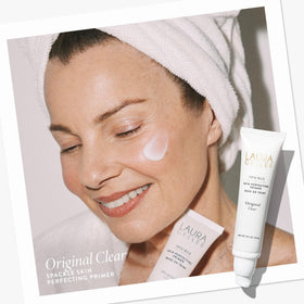 LAURA GELLER NEW YORK pump detail demonstrating easy dispensing benefit