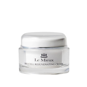 Le Mieux front jar view showing sleek packaging and premium moisturizer benefits