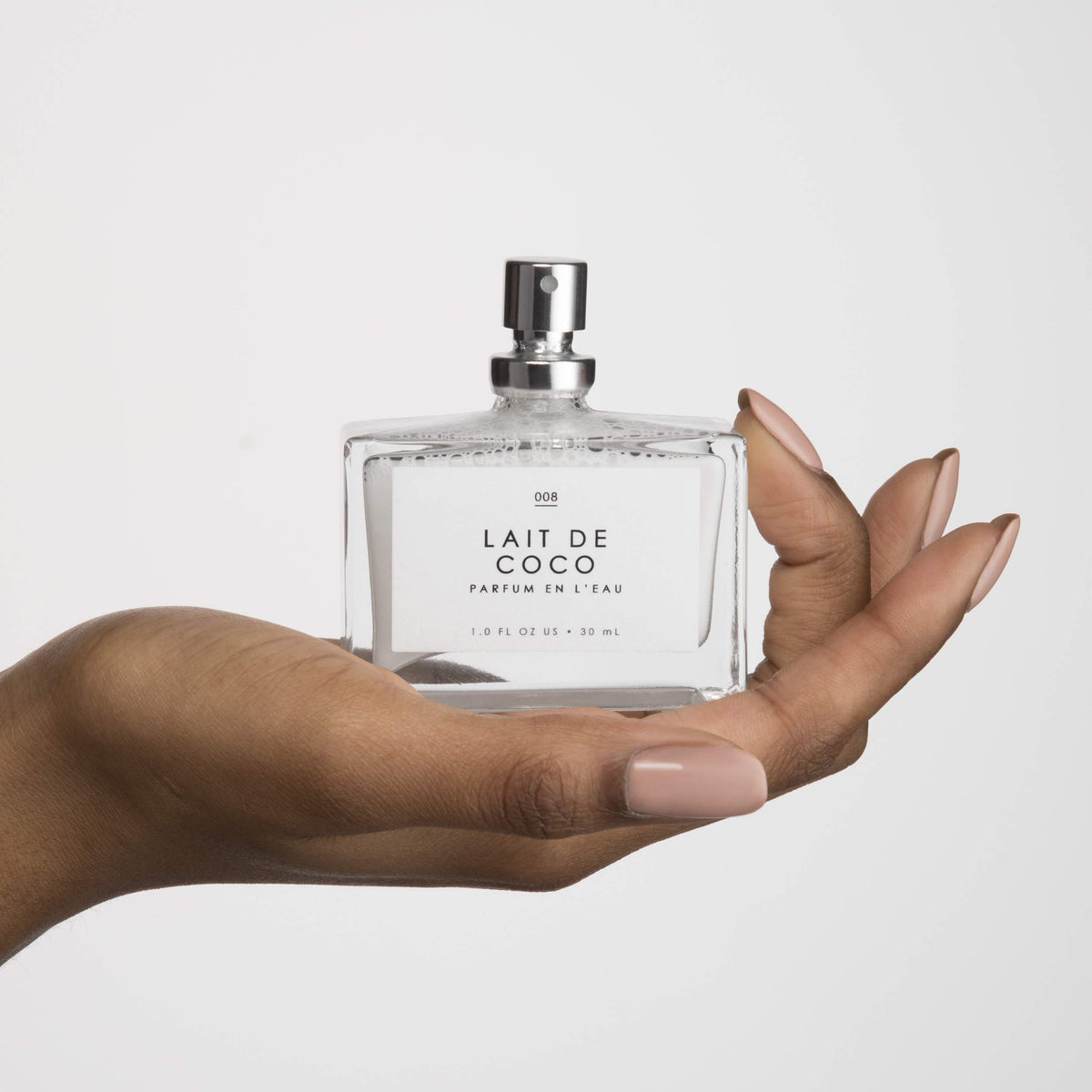 Le Monde Gourmand label detail showing fragrance name and design clarity